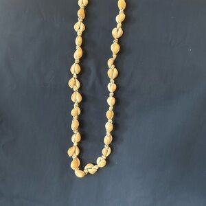 Vintage Shell Necklace from Hawaii